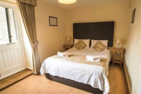 Tredegar Cambrian Inn المظهر الخارجي الصورة